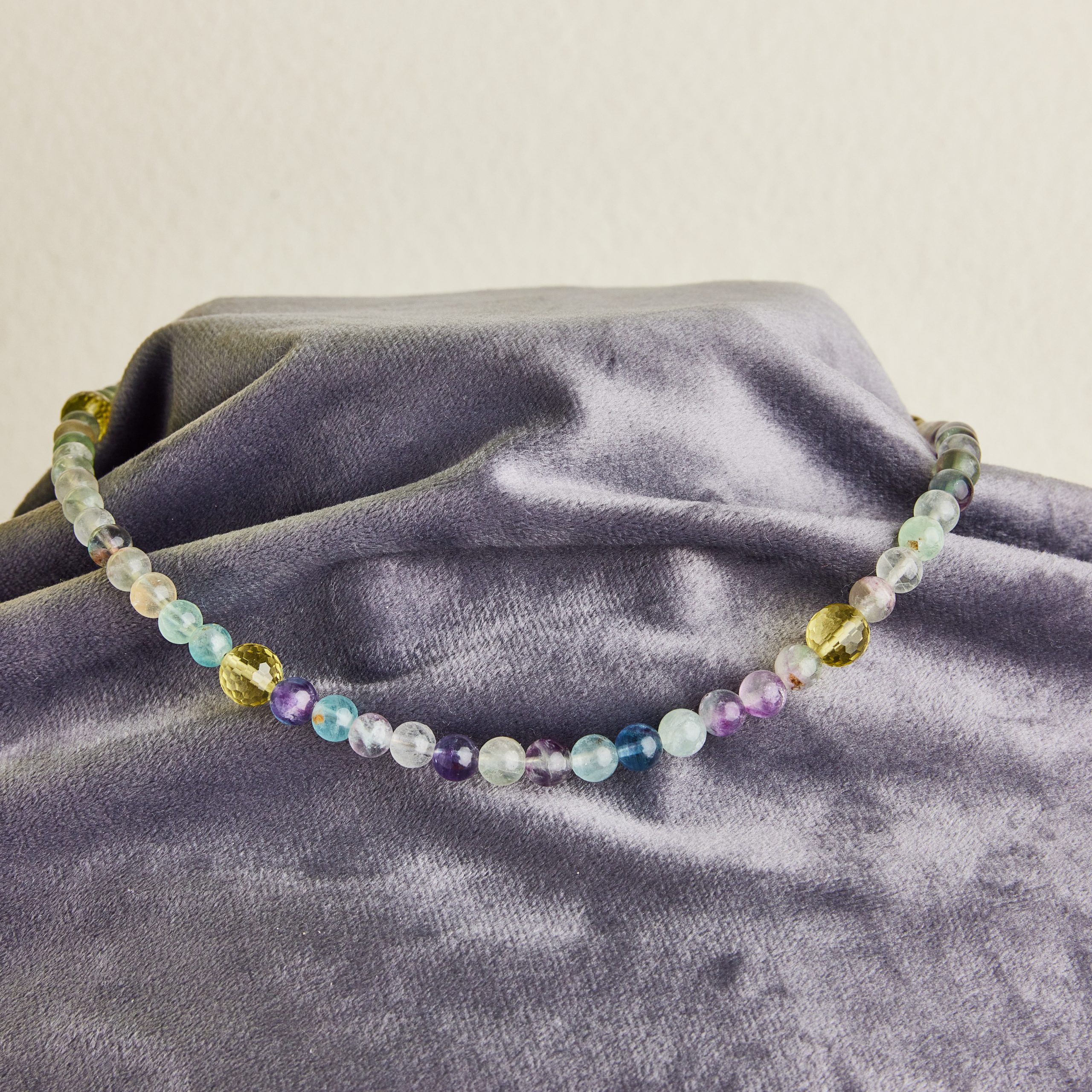 Collier Fluorite et Sultanite 96388806(1)